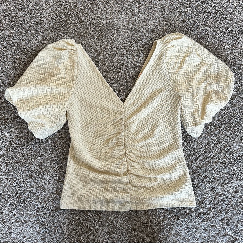 Free People Women’s Cream Textured Puff Sleeve V-Neck Top